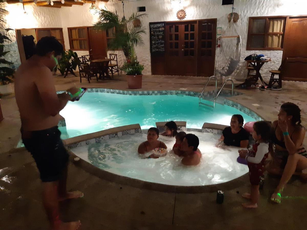 The Weekend Hostal Montañita エクステリア 写真